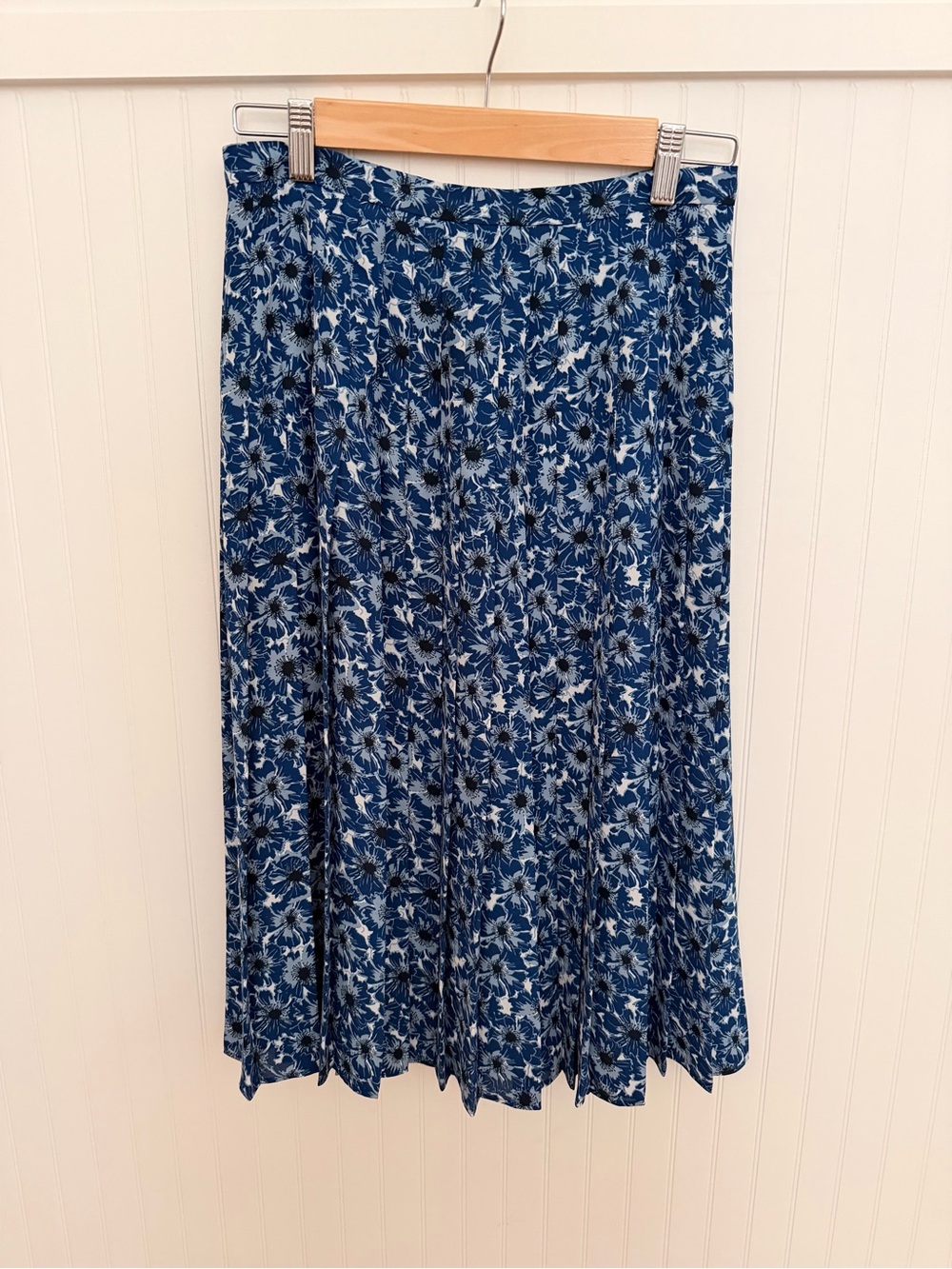 Brooks Brothers Pleated Poppy Print Skirt